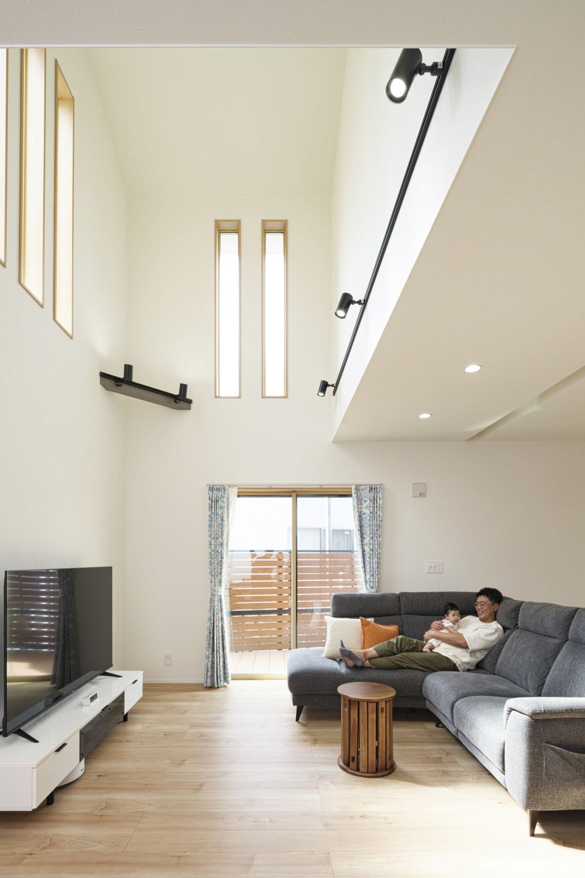 圧巻の吹抜けリビング